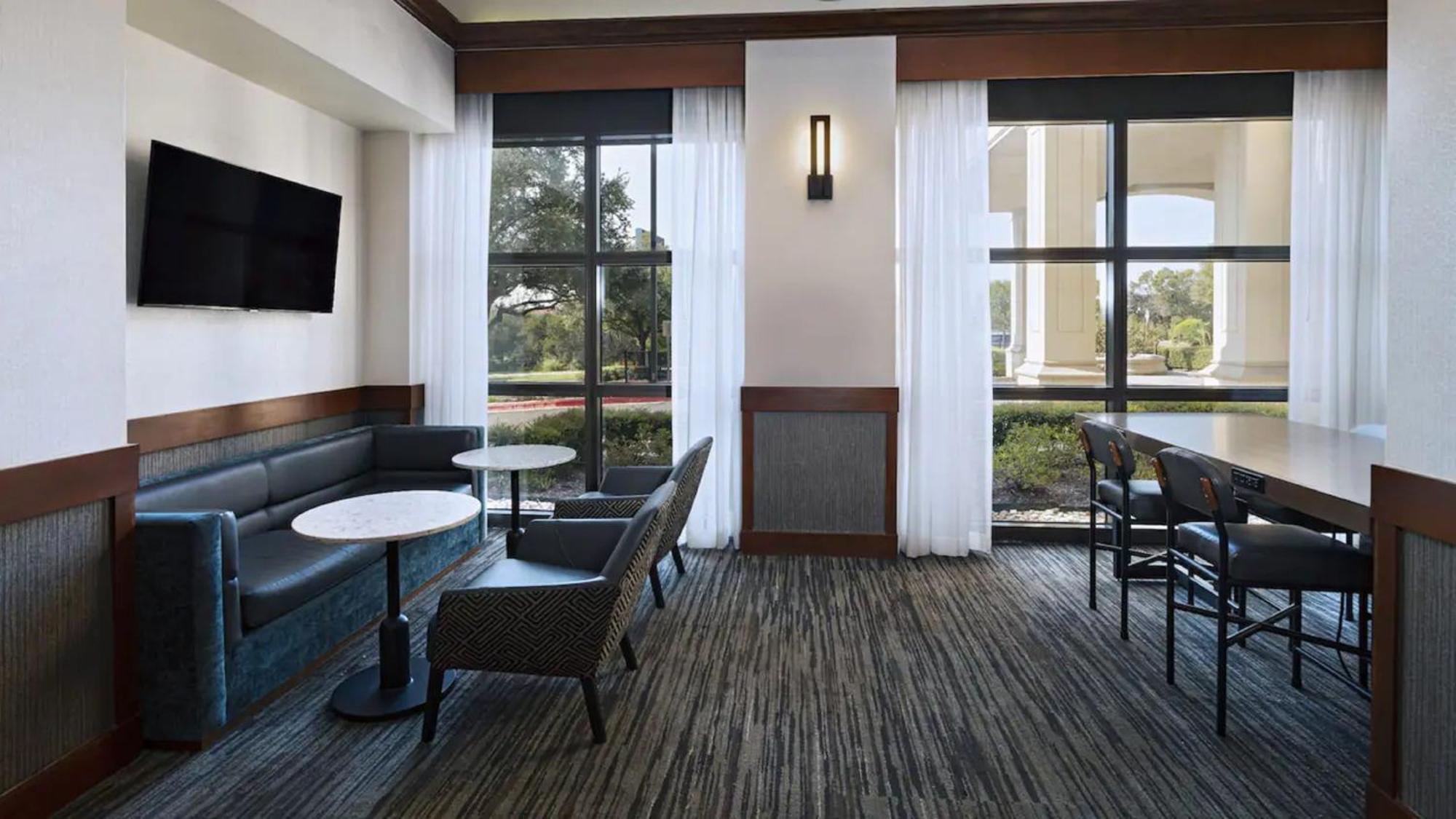 Hyatt Place Austin Arboretum מראה חיצוני תמונה